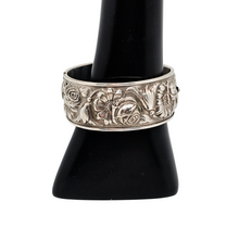 Charger l'image dans la galerie, Bracelet à décor de roses, de marguerites et de lys en métal argenté, années 1940 Le Charme des Violettes - Brocante en ligne