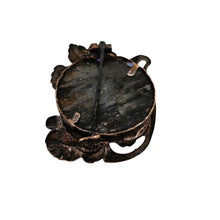 Load image into Gallery viewer, Broche Art nouveau à la rose en laiton doré et aile de Morpho sous verre, vers 1900-1915 Le Charme des Violettes - Brocante en ligne