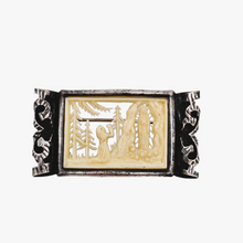 Charger l'image dans la galerie, Broche Art déco en celluloid et métal argenté, Lourdes, vers 1925