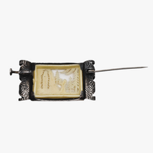 Charger l'image dans la galerie, Broche Art déco en celluloid et métal argenté, Lourdes, vers 1925
