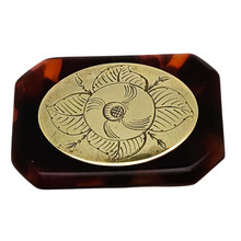 Load image into Gallery viewer, Broche Art déco en bakélite et laiton gravé, années 1925–1935 Le Charme des Violettes - Brocante en ligne