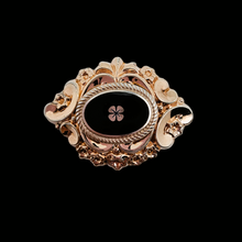 Afbeelding in Gallery-weergave laden, Broche Biedermeier en vermeil et onyx noir, XIXè
