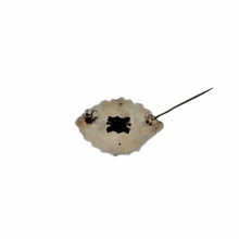 Afbeelding in Gallery-weergave laden, Broche Biedermeier en vermeil et onyx noir, XIXè