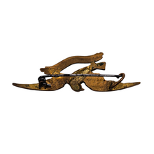 Charger l'image dans la galerie, Broche souvenir « Chemin des Dames » – oiseau en émail cloisonné, vers 1920 Le Charme des Violettes - Brocante en ligne