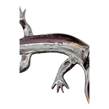 Afbeelding in Gallery-weergave laden, Oude hagedisbroche van 835 zilver, bezet met markasieten