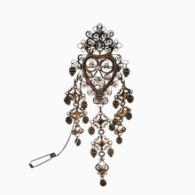 Load image into Gallery viewer, Sølje, grande broche de mariage norvégienne en argent vermeil filigrané d'époque victorienne, années 1850–1900