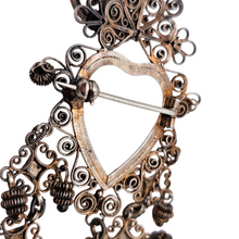Load image into Gallery viewer, Sølje, grande broche de mariage norvégienne en argent vermeil filigrané d'époque victorienne, années 1850–1900