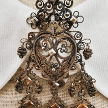 Load image into Gallery viewer, Sølje, grande broche de mariage norvégienne en argent vermeil filigrané d'époque victorienne, années 1850–1900