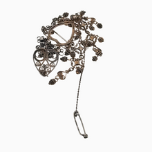 Load image into Gallery viewer, Sølje, grande broche de mariage norvégienne en argent vermeil filigrané d'époque victorienne, années 1850–1900
