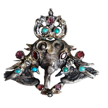Load image into Gallery viewer, Old Asian brooch with the effigy of the Monkey King, in silver set with tourmalines and turquoise, 19th century