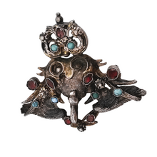 Load image into Gallery viewer, Old Asian brooch with the effigy of the Monkey King, in silver set with tourmalines and turquoise, 19th century