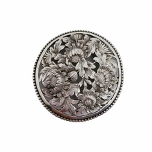 Afbeelding in Gallery-weergave laden, Oud Hollandse broche in zilver met bloemenmotief