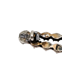 Charger l'image dans la galerie, Broche en argent et or sertie de 24 diamants taille rose, fin XVIIIᵉ / début XIXᵉ siècle Le Charme des Violettes - Brocante en ligne