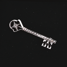 Afbeelding in Gallery-weergave laden, Oude sleutelvormige broche van 835 zilver, bezet met markasieten