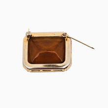 Charger l'image dans la galerie, Broche vintage en cristal taille émeraude couleur topaze, années 1950 Le Charme des Violettes - Brocante en ligne