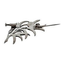 Load image into Gallery viewer, Broche florale Edelweiss en argent 900, Autriche / Allemagne, vers 1930-1950 Le Charme des Violettes - Brocante en ligne