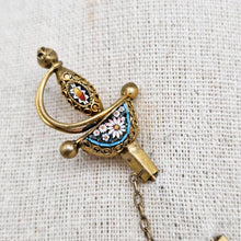 Afbeelding in Gallery-weergave laden, Épingle en forme d'"Epée de fleurs" en micromosaïque italienne, fin XIXᵉ siècle