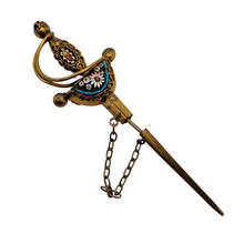 Afbeelding in Gallery-weergave laden, Épingle en forme d'"Epée de fleurs" en micromosaïque italienne, fin XIXᵉ siècle