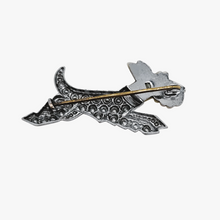 Afbeelding in Gallery-weergave laden, Broche vintage en forme de Fox terrier, années 1960