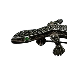 Afbeelding in Gallery-weergave laden, Broche Art déco en forme de lézard en argent 835 sertie de marcassites, années 1930