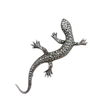 Afbeelding in Gallery-weergave laden, Broche Art déco en forme de lézard en argent 835 sertie de marcassites, années 1930