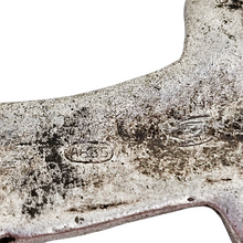 Afbeelding in Gallery-weergave laden, Broche Art déco en forme de lézard en argent 835 sertie de marcassites, années 1930