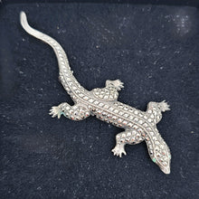Afbeelding in Gallery-weergave laden, Broche Art déco en forme de lézard en argent 835 sertie de marcassites, années 1930