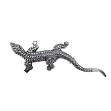 Afbeelding in Gallery-weergave laden, Broche Art déco en forme de lézard en argent 835 sertie de marcassites, années 1930