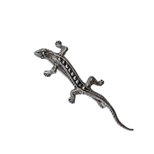 Afbeelding in Gallery-weergave laden, Broche Art déco en forme de lézard en argent 800, sertie de marcassites, années 1920-1930