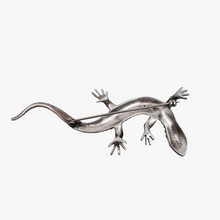 Afbeelding in Gallery-weergave laden, Oude hagedisbroche van 935 zilver, bezet met markasieten