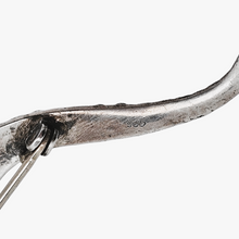 Afbeelding in Gallery-weergave laden, Oude hagedisbroche van 935 zilver, bezet met markasieten