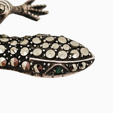 Afbeelding in Gallery-weergave laden, Oude hagedisbroche van 935 zilver, bezet met markasieten