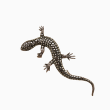 Afbeelding in Gallery-weergave laden, Oude hagedisbroche van 935 zilver, bezet met markasieten