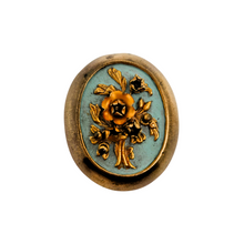 Load image into Gallery viewer, Broche ovale fleurie B.L. Exclusif en métal doré, vers 1950 Le Charme des Violettes - Brocante en ligne