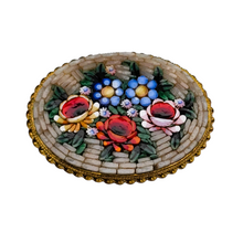 Charger l'image dans la galerie, Broche en micro-mosaïque, Italie, vers 1920–1935 Le Charme des Violettes - Brocante en ligne