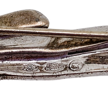 Load image into Gallery viewer, Broche Art déco signée en forme d'oiseau de paradis en argent 835 et marcassites, années 1940