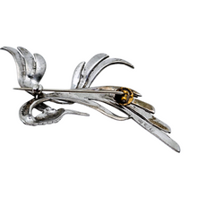 Load image into Gallery viewer, Broche Art déco signée en forme d'oiseau de paradis en argent 835 et marcassites, années 1940