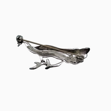 Afbeelding in Gallery-weergave laden, Oude pauwbroche van 835 zilver, bezet met marcasieten