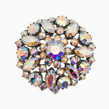 Charger l'image dans la galerie, Broche vintage sertie de pierres du Rhin aurores boréales, années 1950