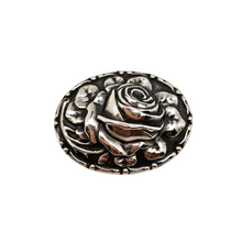 Load image into Gallery viewer, Broche ovale en argent 830 au décor de rose en relief – Poinçon TH, 1930-1960 Le Charme des Violettes - Brocante en ligne