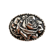 Load image into Gallery viewer, Broche ovale en argent 830 au décor de rose en relief – Poinçon TH, 1930-1960 Le Charme des Violettes - Brocante en ligne