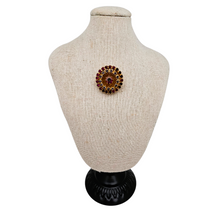 Afbeelding in Gallery-weergave laden, Broche - pendentif vintage sertie de strass roses et violets et sa chaîne, années 1950