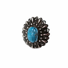 Afbeelding in Gallery-weergave laden, Art Deco filigrain en Egyptische scarabee broche