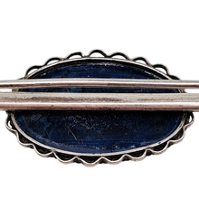 Afbeelding in Gallery-weergave laden, Broche moderniste en argent sertie d'une sodalite ovale, années 1940