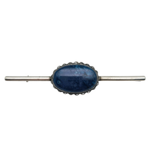 Afbeelding in Gallery-weergave laden, Broche moderniste en argent sertie d'une sodalite ovale, années 1940