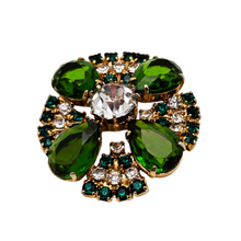 Afbeelding in Gallery-weergave laden, Broche vintage en métal doré et cabochons verts émeraude en verre taillé, style "statement jewelry", années 1965