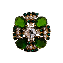 Afbeelding in Gallery-weergave laden, Broche vintage en métal doré et cabochons verts émeraude en verre taillé, style "statement jewelry", années 1965