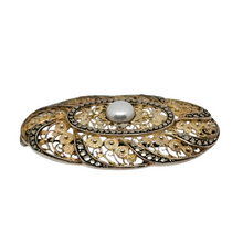 Charger l'image dans la galerie, Broche en vermeil (argent 835) filigrané, marcassites et perle – esprit Art déco, années 1920-1930 Le Charme des Violettes - Brocante en ligne