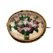 Charger l'image dans la galerie, Broche de style Essex Crystal – Bouquet de fleurs peint sous verre, vers 1880-1910 Le Charme des Violettes - Brocante en ligne