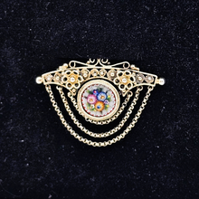 Afbeelding in Gallery-weergave laden, Broche victorienne en vermeil et micromosaïque italienne, souvenir du Grand Tour, années 1870-1910